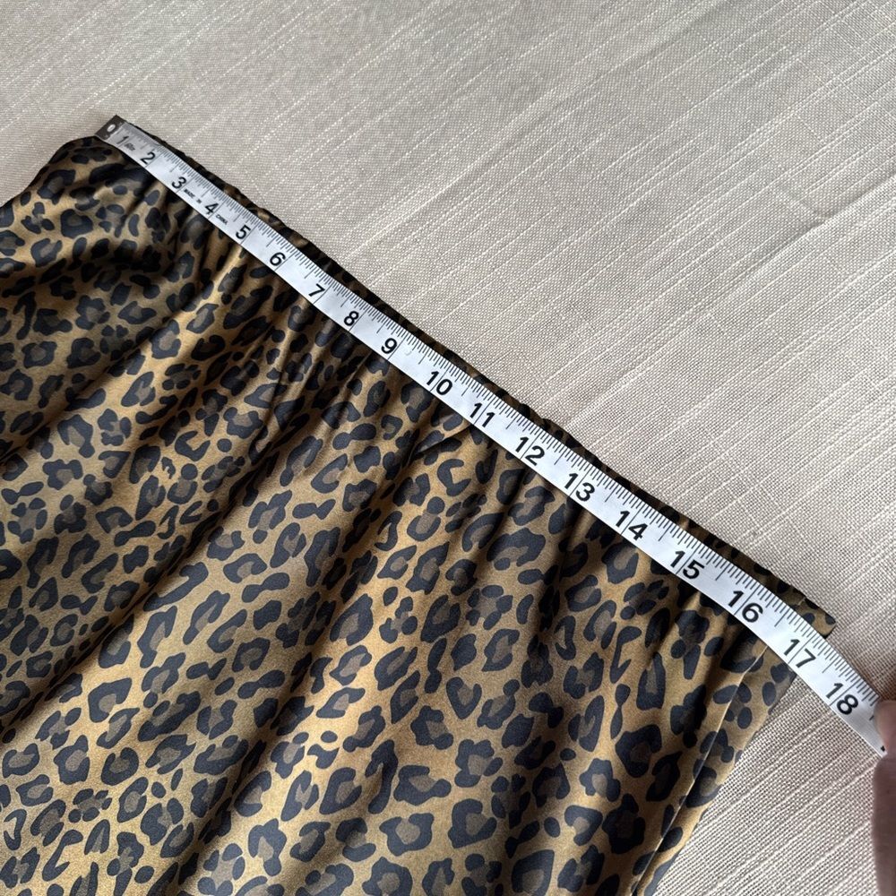 New Leopard Print Silk Satin Midi Skirt Animal Print Bias Cut Slip Elegant Chic - Picture 5 of 11